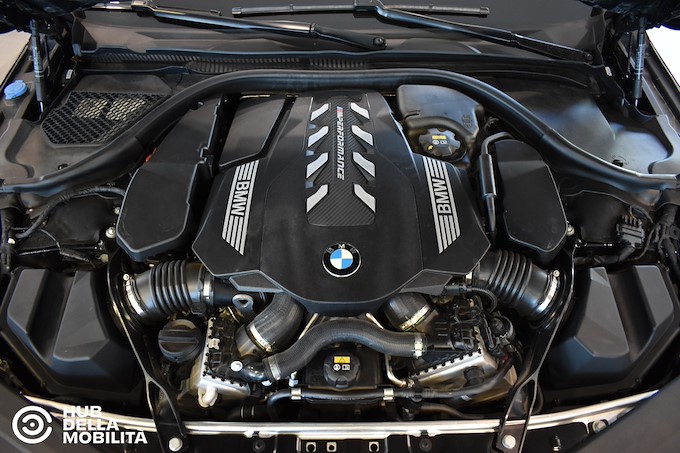 BMW M850i xDrive Cabrio